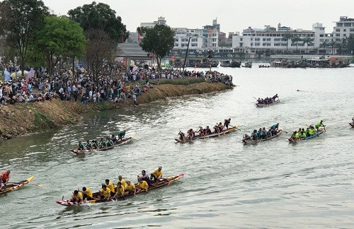 Lễ hội đua ghe truyền thống Thành phố Huế 2022