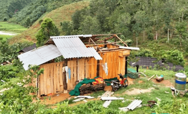 Yên Bái: Mưa lốc làm tốc mái 118 ngôi nhà, gây thiệt hại nhiều diện tích nông nghiệp