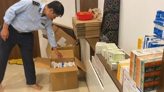 Phát hiện kho thuốc tây lậu ở chung cư cao cấp, mở ngay đợt cao điểm kiểm tra