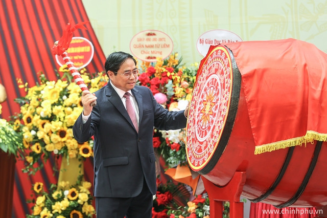 Nhà trường là nền tảng, học sinh là trung tâm, thầy cô là động lực