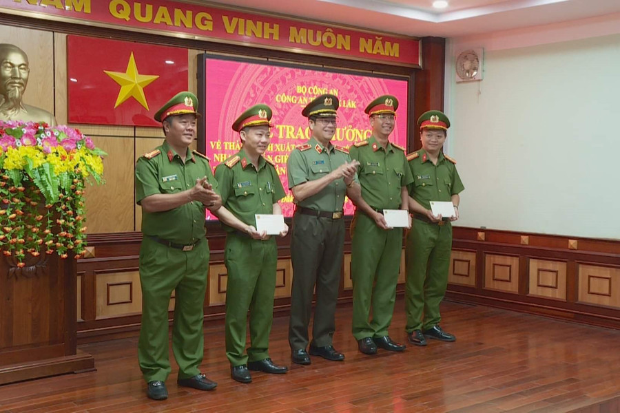 Thưởng nóng 3 đơn vị nhanh chóng bắt hung thủ vừa ra tù 3 ngày lại đâm chết người