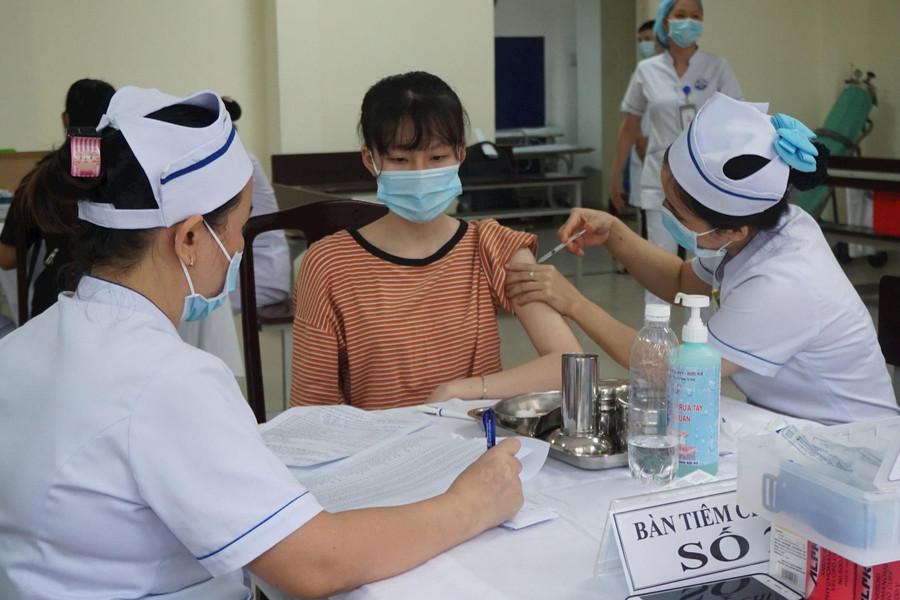 Bộ Y tế xây dựng kế hoạch tiêm vaccine phòng COVID-19 năm 2023