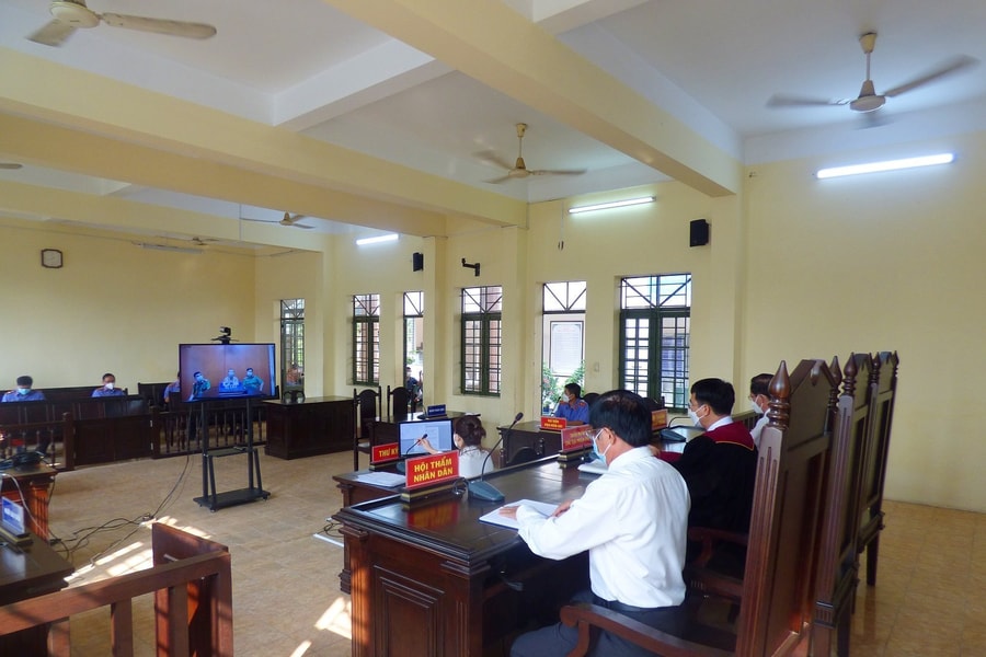 Long An mở 4 phiên tòa xét xử theo hình thức trực tuyến  Đài Phát thanh và  Truyền hình Long An