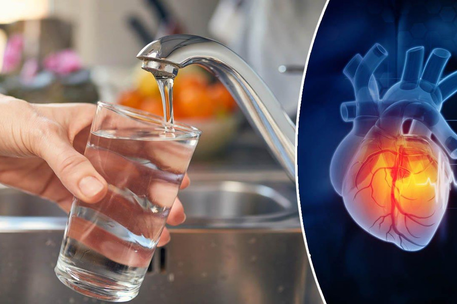 Uống quá nhiều nước cũng gây nguy cơ ngộ độc nước nguy hiểm, vì sao?