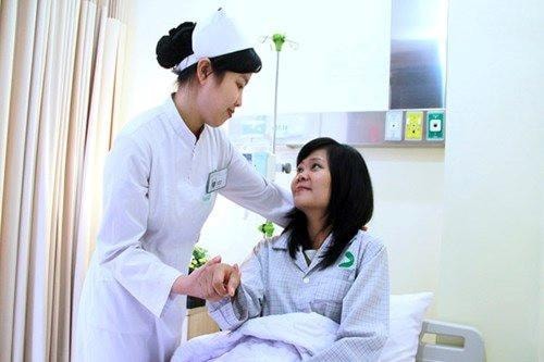 Chấn chỉnh thái độ giao tiếp của nhân viên y tế