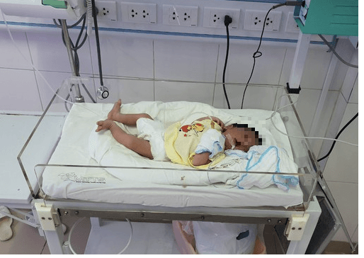 Bé trai 2,8 kg bị bỏ rơi tại Bệnh viện đa khoa tỉnh Quảng Trị
