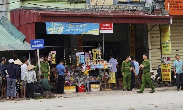 Chồng tâm thần siết cổ vợ tử vong