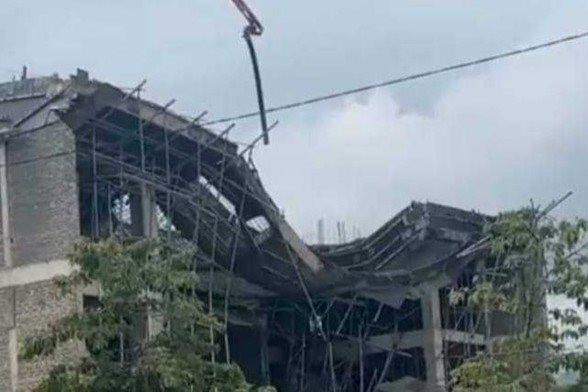 Quảng Bình: Phạt 142,5 triệu đồng vụ sập sảnh Trung tâm văn hoá khi thi công