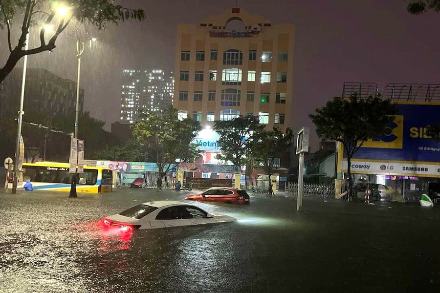 Đà Nẵng tiếp tục cho học sinh nghỉ học do mưa bão