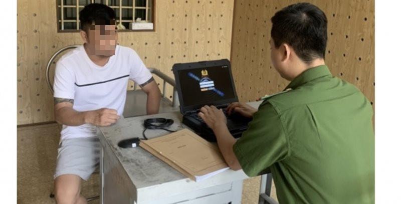 Lẩn trốn 3 năm, đối tượng có 2 lệnh truy nã sa lưới