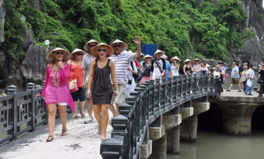 Du lịch Việt trở lại 'đường đua' tăng trưởng