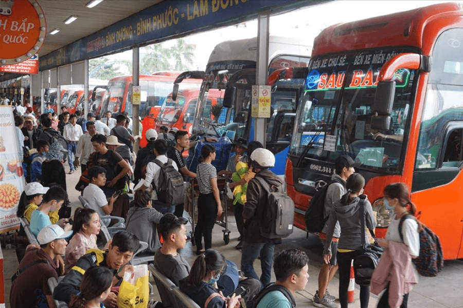 Hà Nội xử nghiêm nhà xe tăng vé dịp Tết