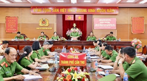 Phòng Cảnh sát QLHC về TTXH (Công an TP Cần Thơ): Hoàn thành xuất sắc nhiệm vụ
