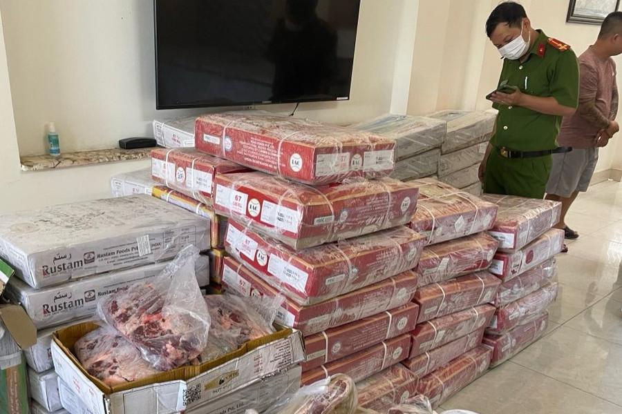 Long An: Tạm giữ gần 600 kg sản phẩm động vật