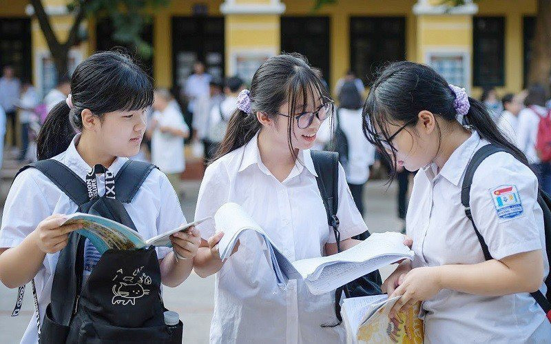 Công bố đề thi tham khảo tốt nghiệp THPT năm 2024