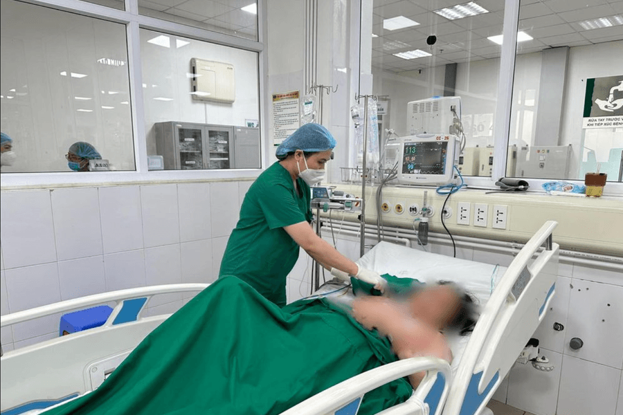 Ngạnh cá trê đâm, một phụ nữ nguy kịch
