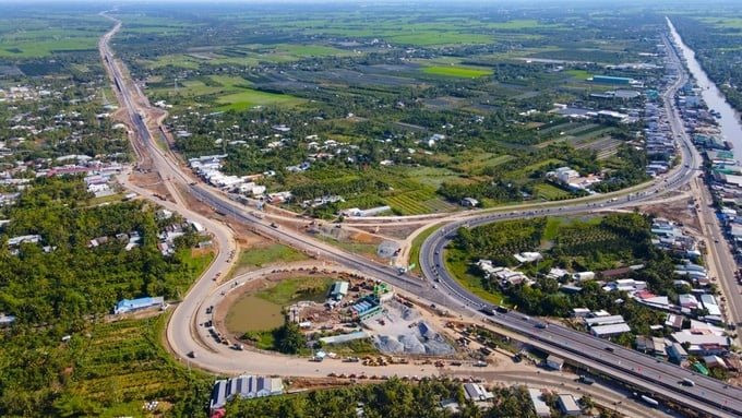Tập trung nguồn lực hoàn thành cao tốc Mỹ Thuận - Cần Thơ