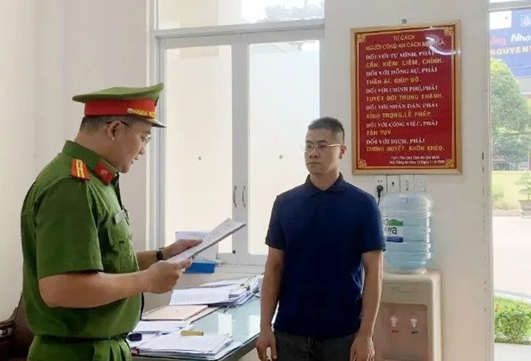 Bắt nguyên Phó Tổng giám đốc Công ty LDG