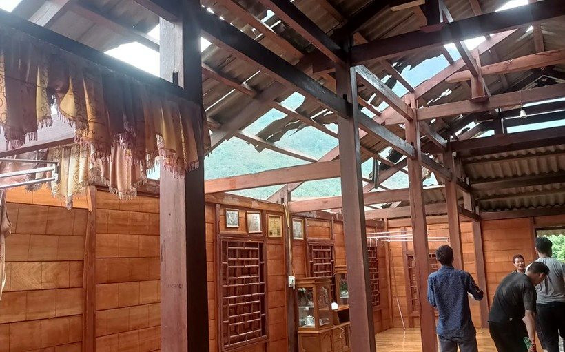 Yên Bái: Dông lốc gây hư hỏng 245 ngôi nhà và nhiều tài sản, hoa màu