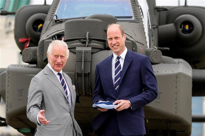 Vua Charles III chuyển giao tước hiệu quân đội cấp cao cho Hoàng tử William