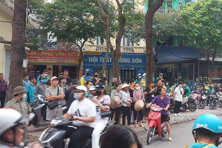 Hiện trường vụ cháy khiến nhiều người tử vong tại Trung Kính, Cầu Giấy