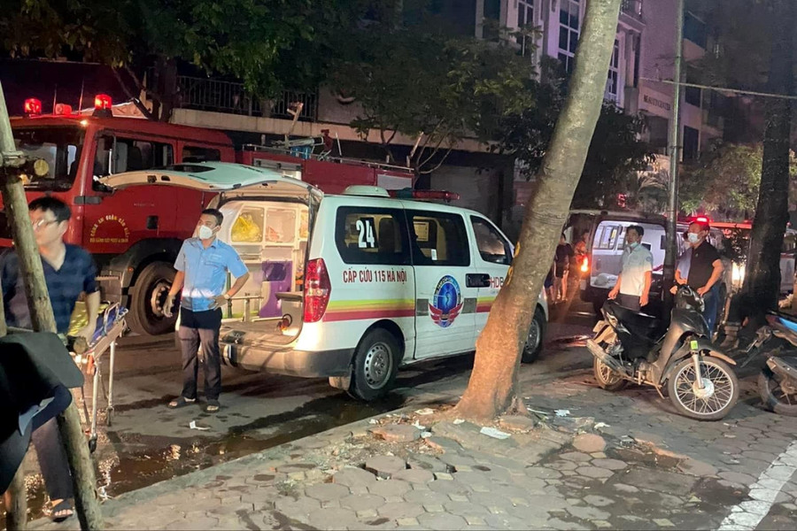 Huy động thầy thuốc giỏi cứu chữa nạn nhân vụ cháy tại Cầu Giấy