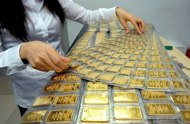 Dừng đấu thầu vàng triển khai phương án bình ổn mới