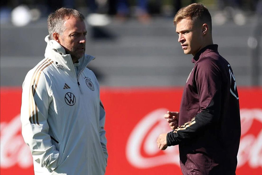 Tân HLV Hansi Flick muốn Barca chiêu mộ Joshua Kimmich