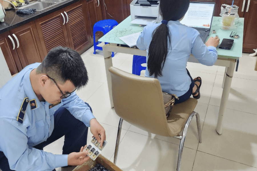 Tạm giữ 600 chiếc đầu đốt máy hút thuốc lá điện tử không rõ nguồn gốc, xuất xứ