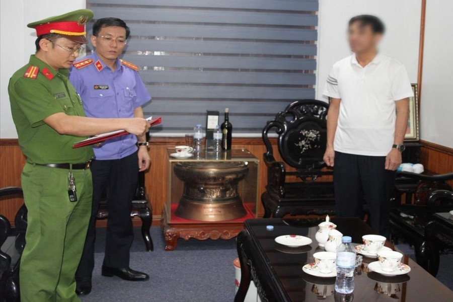 Một Chủ tịch UBND thị xã bị khai trừ Đảng