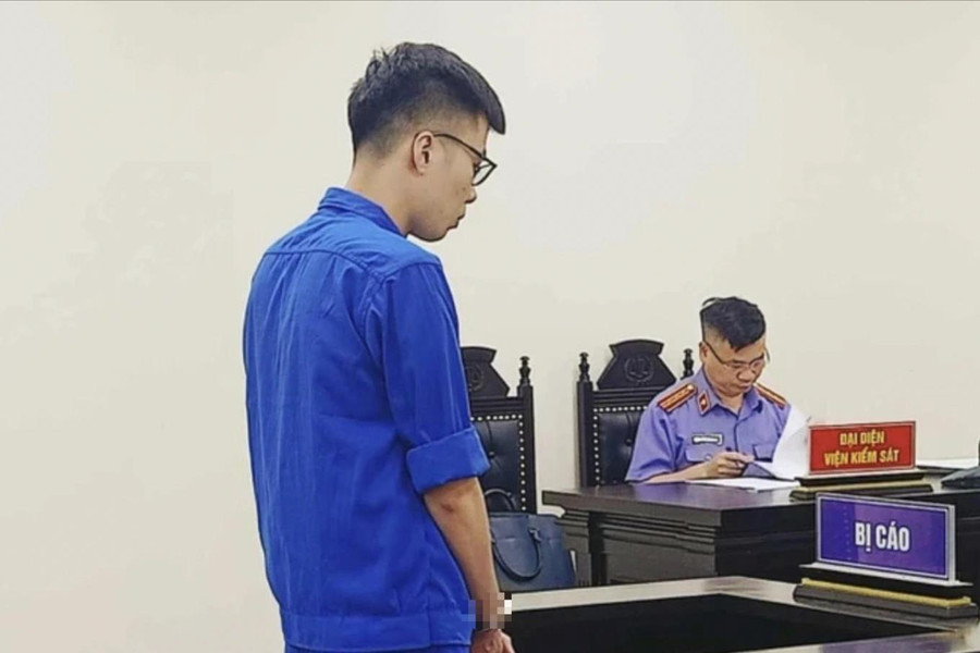 Lập khống hóa đơn, tham ô hàng tỷ đồng của công ty