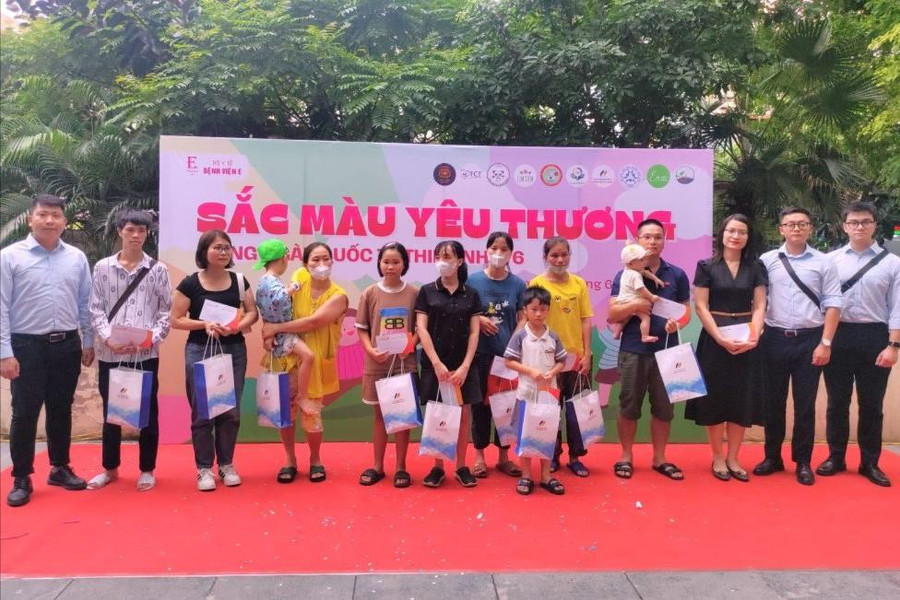 PJICO mang "Bảo hiểm PJICO - Gieo mầm tương lai" đến bệnh nhi