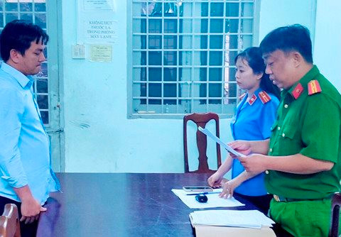Khởi tố kế toán chiếm đoạt hơn 400 triệu đồng ngân sách
