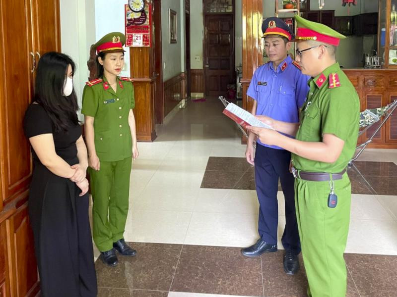 Bán thẻ cào gần 70 tỉ nhưng không xuất hóa đơn