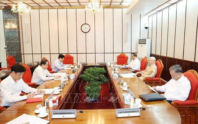 Tổng Bí thư Nguyễn Phú Trọng chủ trì cuộc họp lãnh đạo chủ chốt