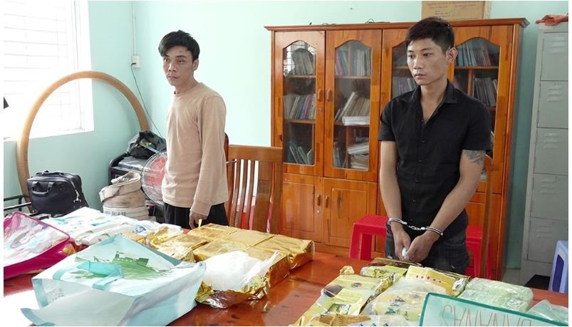 "Thần chết" gọi tên 2 kẻ vận chuyển hơn 18 kg ma túy