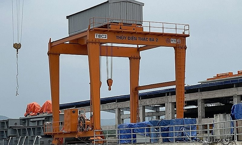 Nhà máy Thủy điện Thác Bà 2 hoàn thành lắp đặt turbin Tổ máy số 1