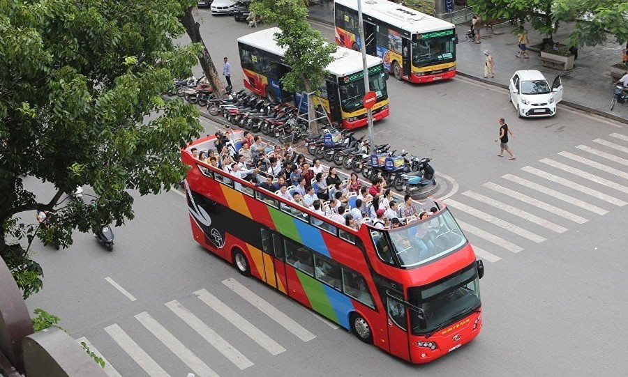 Hà Nội sắp có tuyến buýt city tour đi Bát Tràng