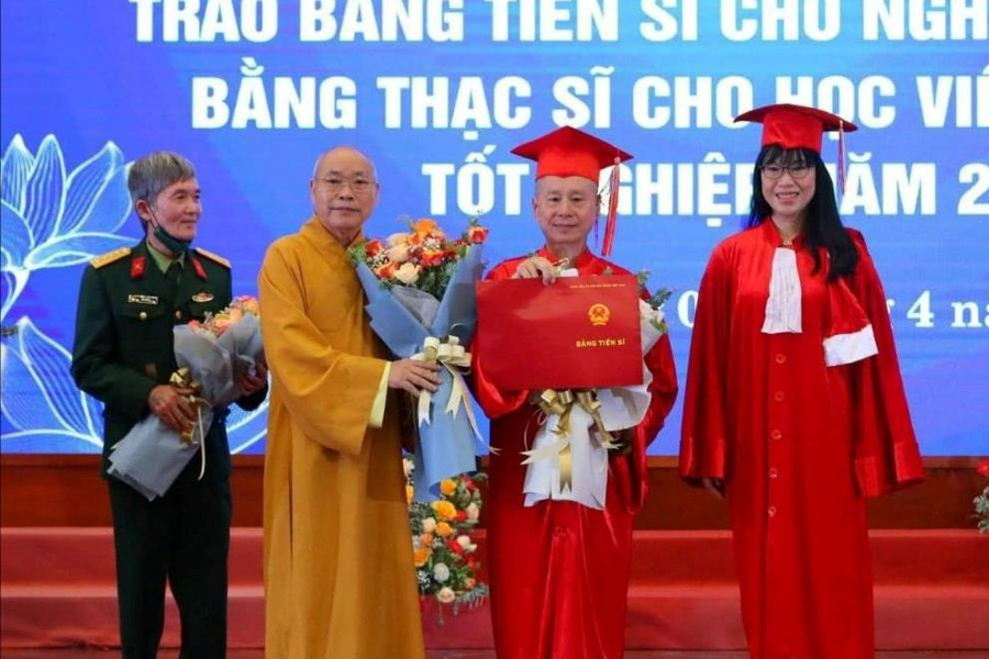 Đại học Luật Hà Nội thông tin về bằng tiến sĩ của Thượng tọa Thích Chân Quang