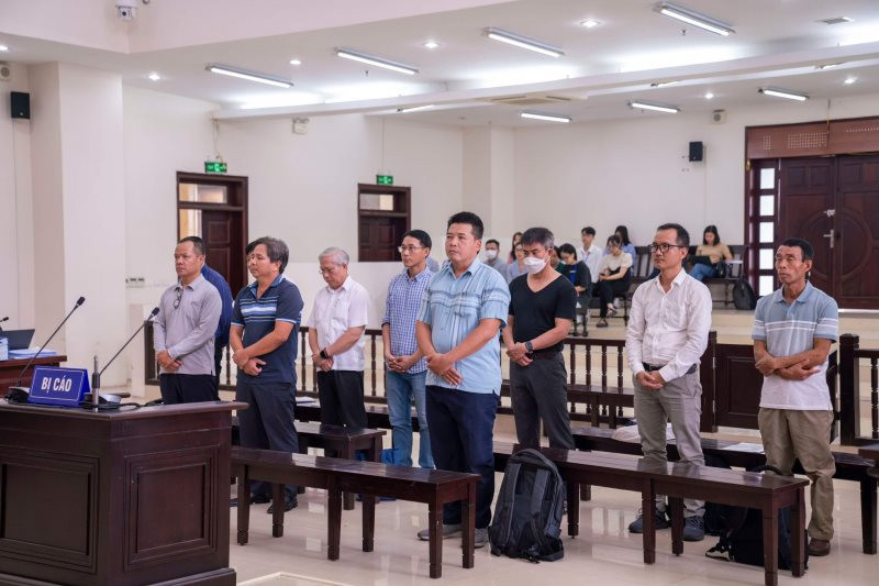 Nhiều bị cáo tại VEC phạm tội được giảm án