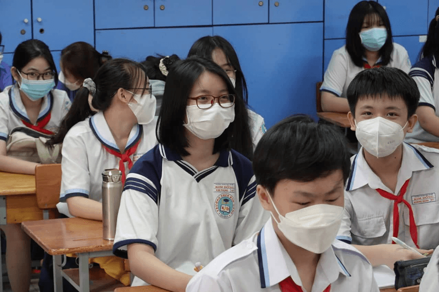 Tuyển sinh đầu cấp cả trực tuyến và trực tiếp
