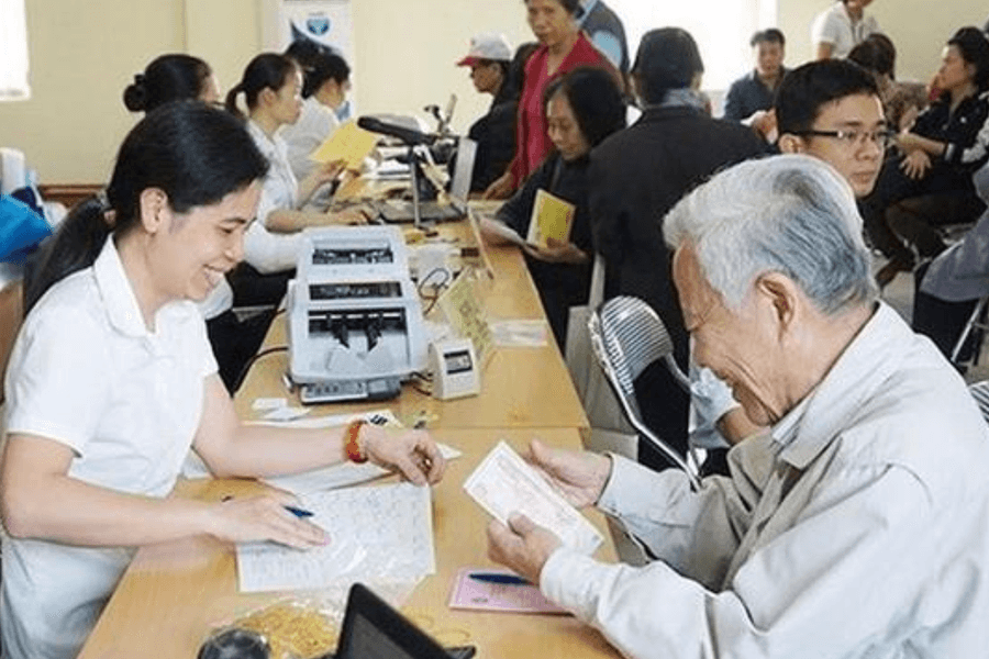 Không có lương hưu, từ 80 tuổi trở lên sẽ được nhận trợ cấp xã hội mức mới cao hơn
