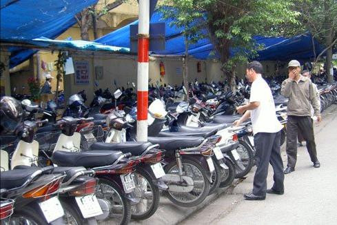 Hà Nội hoàn thành đánh giá cấp phép trông giữ xe tạm thời trong tháng 8/2024