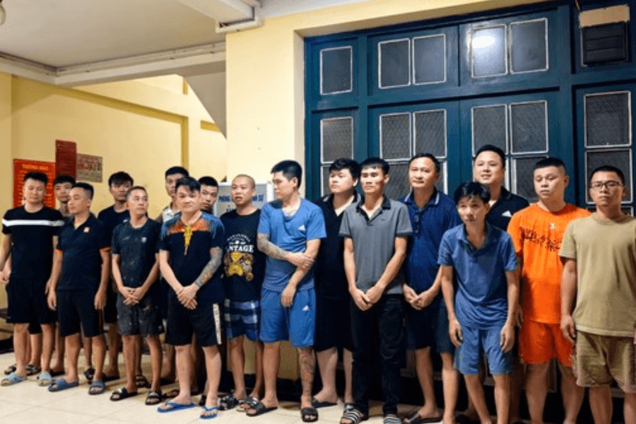 Phá đường dây cá độ bóng đá, lô đề giao dịch hàng trăm tỷ đồng