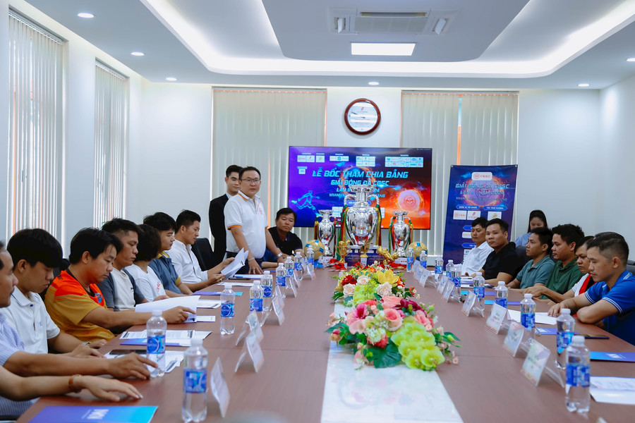 Khởi tranh giải bóng đá Cup Điện Huy Hoàng năm 2024