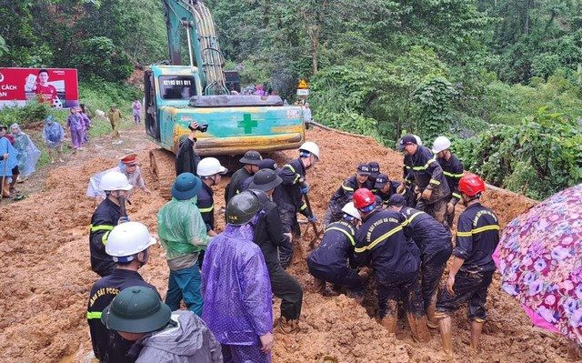 Hà Giang khắc phục sự cố sạt lở nghiêm trọng