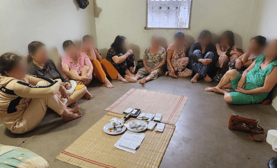 Bắt giữ nhóm phụ nữ đánh bạc ăn tiền