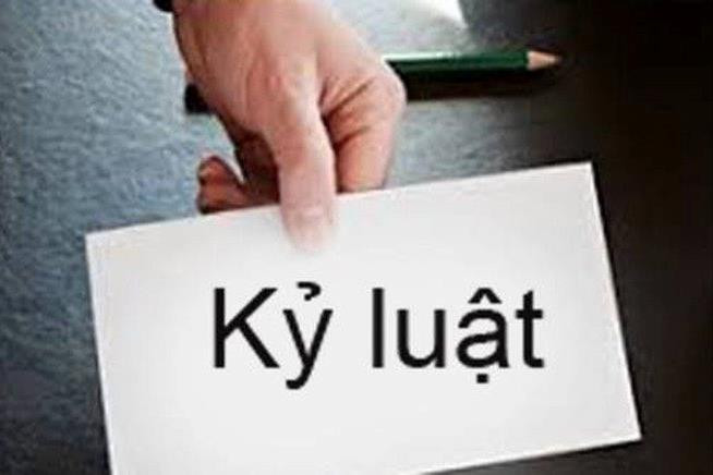 Thi hành kỷ luật nguyên Chủ tịch UBND tỉnh Ninh Thuận
