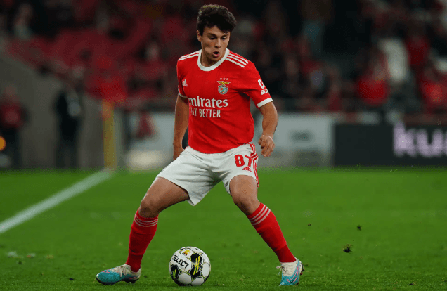 PSG chi mạnh tay vào thương vụ Joao Neves