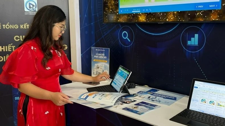 Giáo viên trường Newton ẵm giải đặc biệt cuộc thi thiết kế bài giảng điện tử tiếng Anh